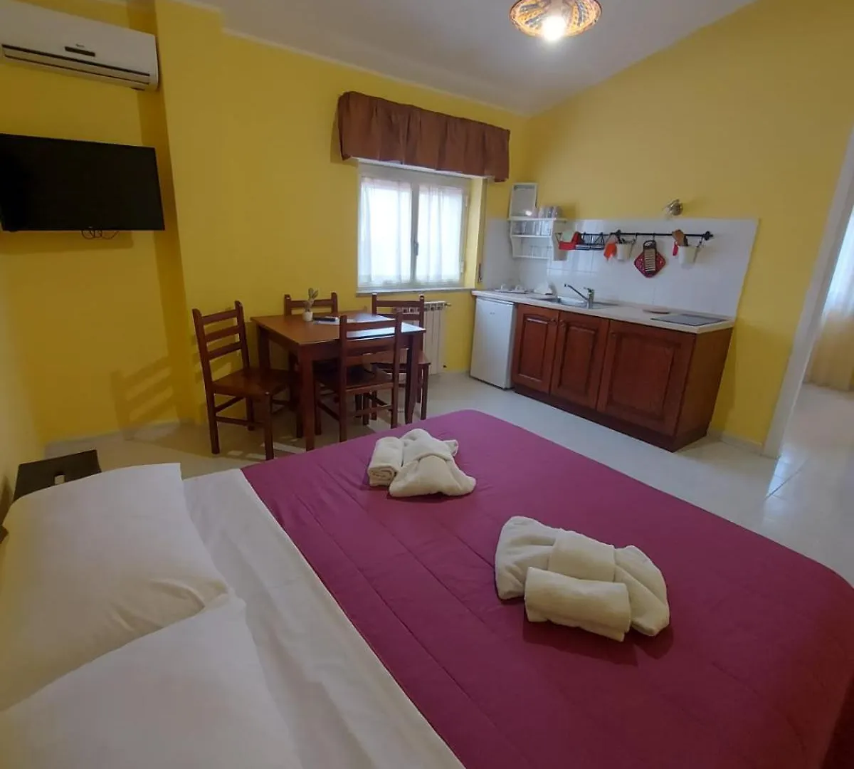 Aparthotel Villa Nadira Giardini Naxos
